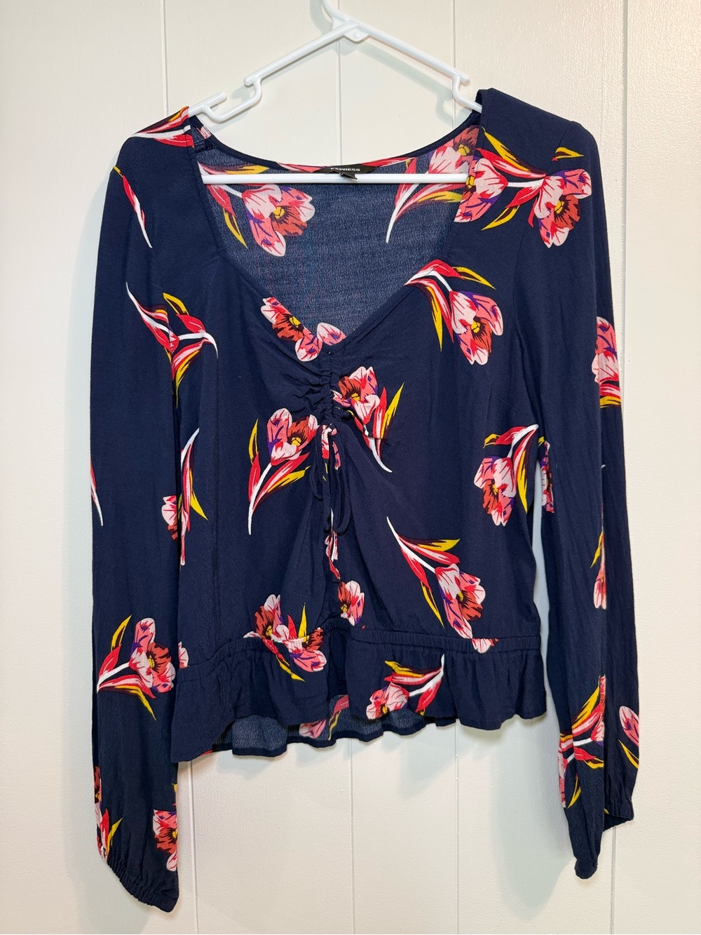 Express Women's Medium Long Sleeve Floral Blouse Boho, Cropped, whimsical